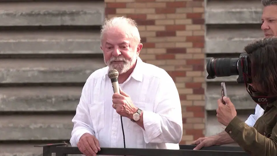 h7-lula-launches-campaign-brazil