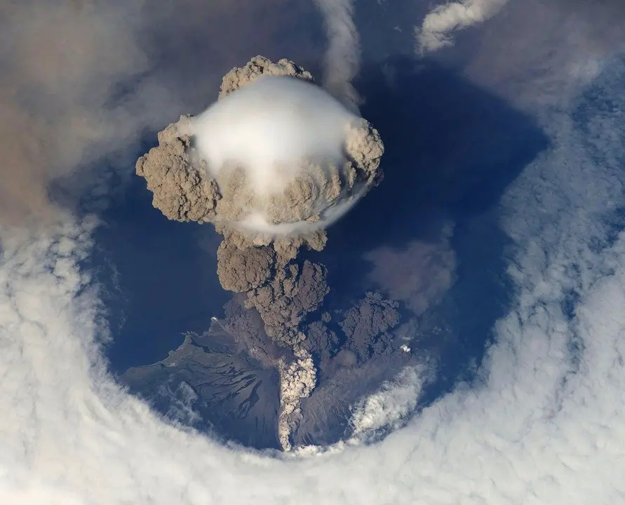 Erupción volcánica