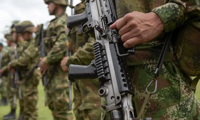 Militares