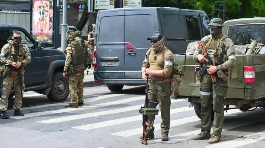 Militares/P24