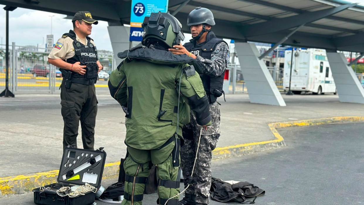 registran-amenaza-de-bomba-en-la-terminal-terrestre-de-la-ciudad-ecuatoriana-de-guayaquil-131512