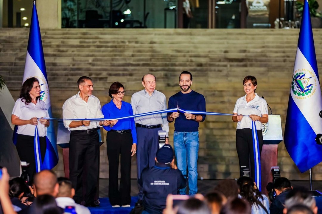 Inauguración en El Salvador