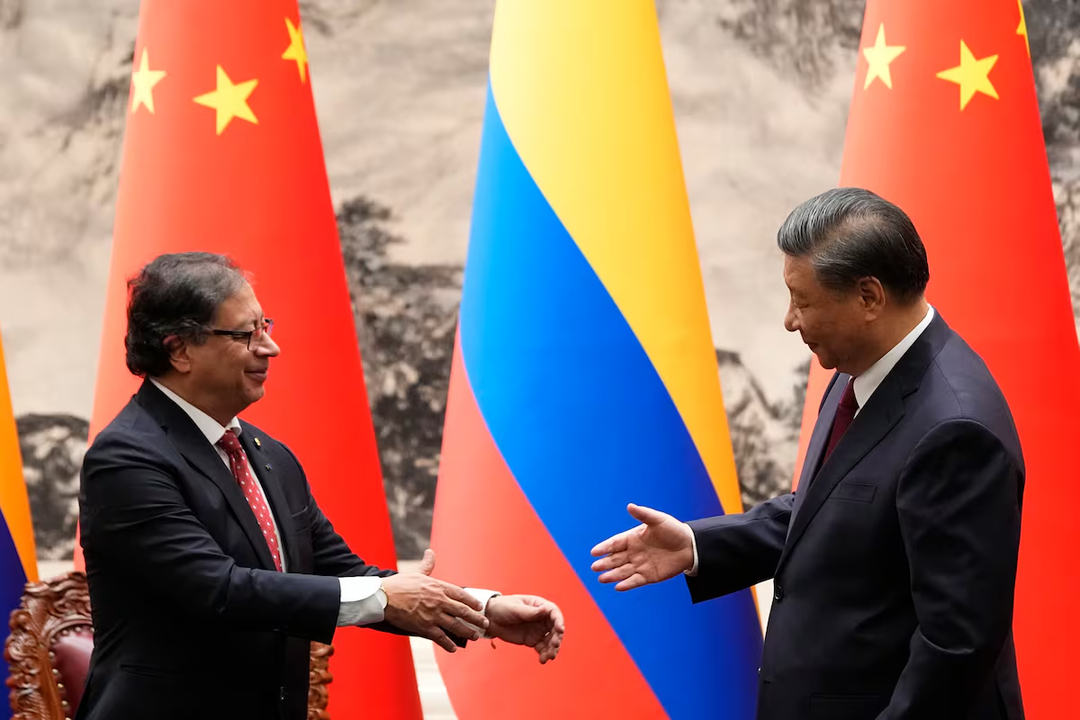 Gustavo Petro y Zi Jinping