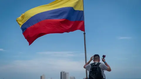 COLOMBIA INTERNET