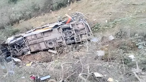 Vehículo volcado/ cortesía