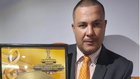 9149478e-57b2-46c2-b7e6-73a909b99298