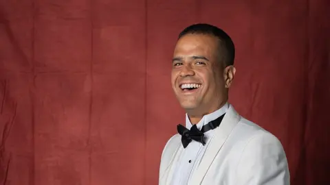 93de55cb-53b3-4164-bc14-1c7298fbf43c