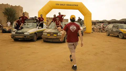 Grupo de Sport-Adventure Cars en Marruecos