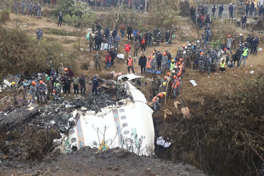Aumentan a 71 los cuerpos encontrados del vuelo Yeti Airlines