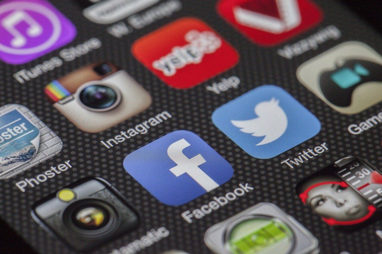 Publicaron un paquete de suscripción de pago para Facebook e Instagram