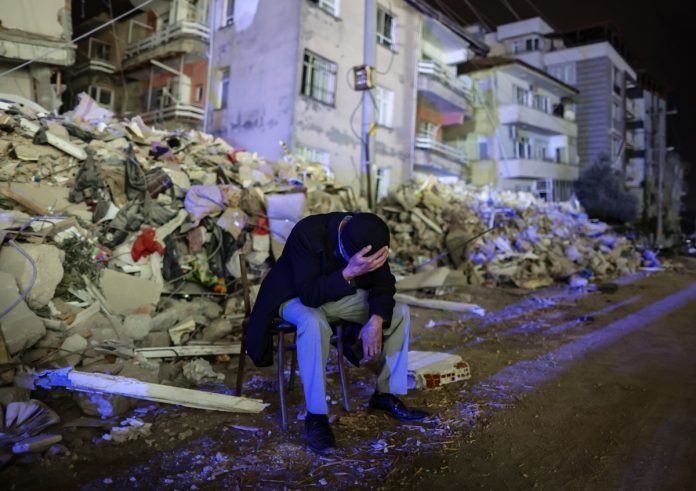 Un sismo de magnitud 5,3 causa nuevo pánico en Turquía