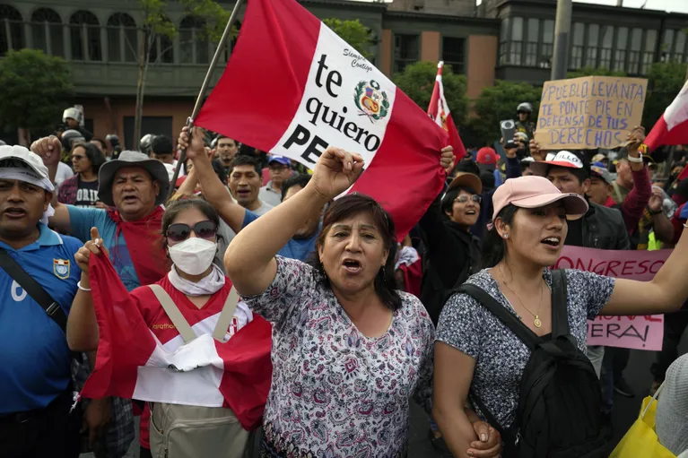 ¡En Perú! Rechazan anticipación de elecciones generales para este 2023