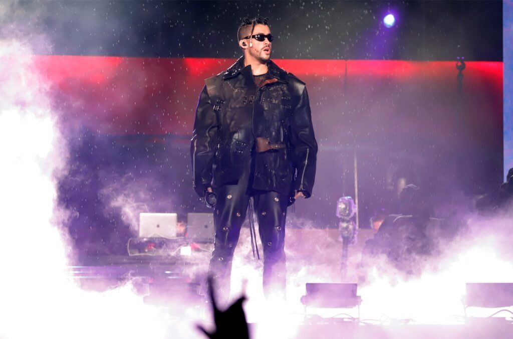 Exnovia de Bad Bunny lo demanda por 40 millones de dólares