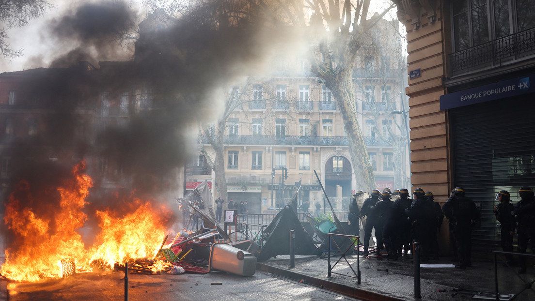 Francia es nuevamente el escenario de protestas nacionales