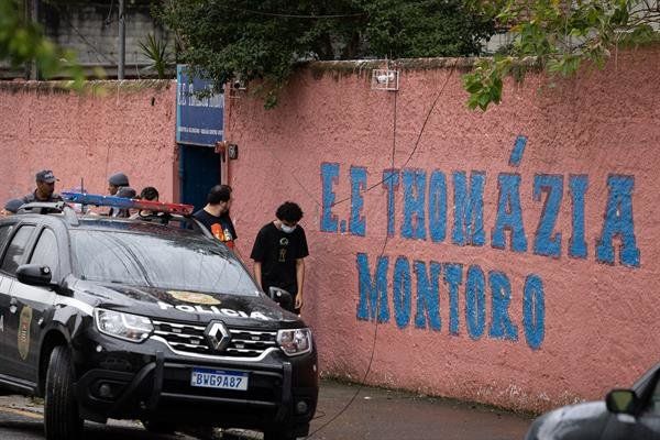 Un adolescente de 13 años mató a una profesora en Brasil