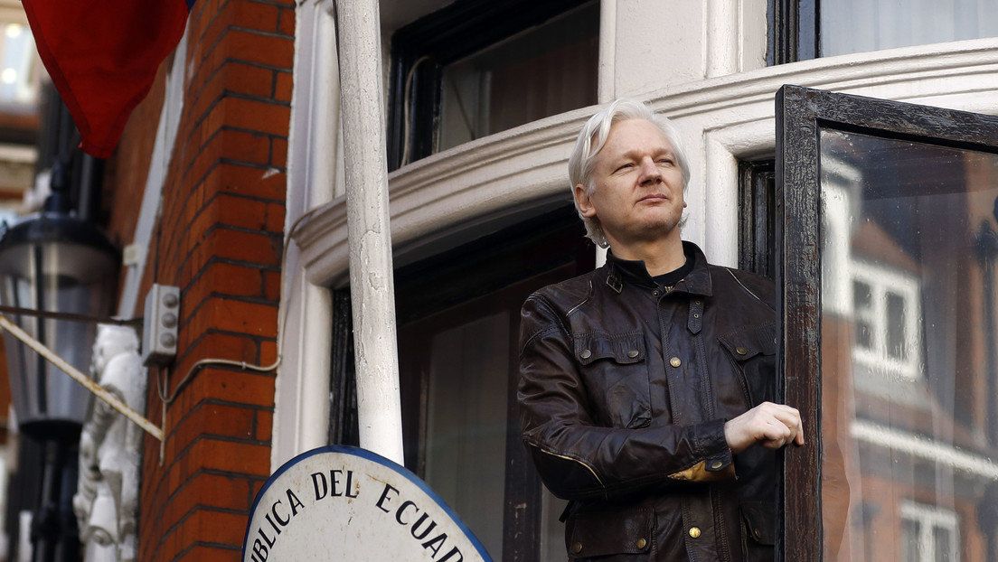 Revelan el espionaje a Assange por la CIA en la Embajada de Ecuador en Londres