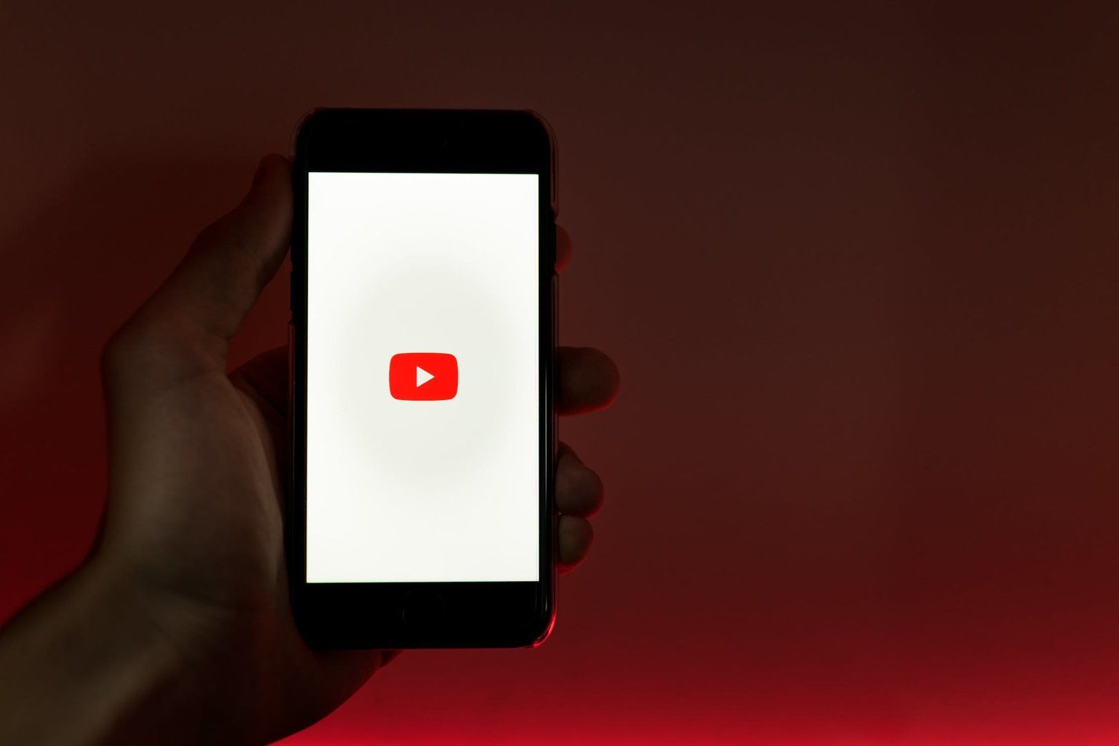 Suplantan a Youtube en correos electrónicos con el término de “phishing”