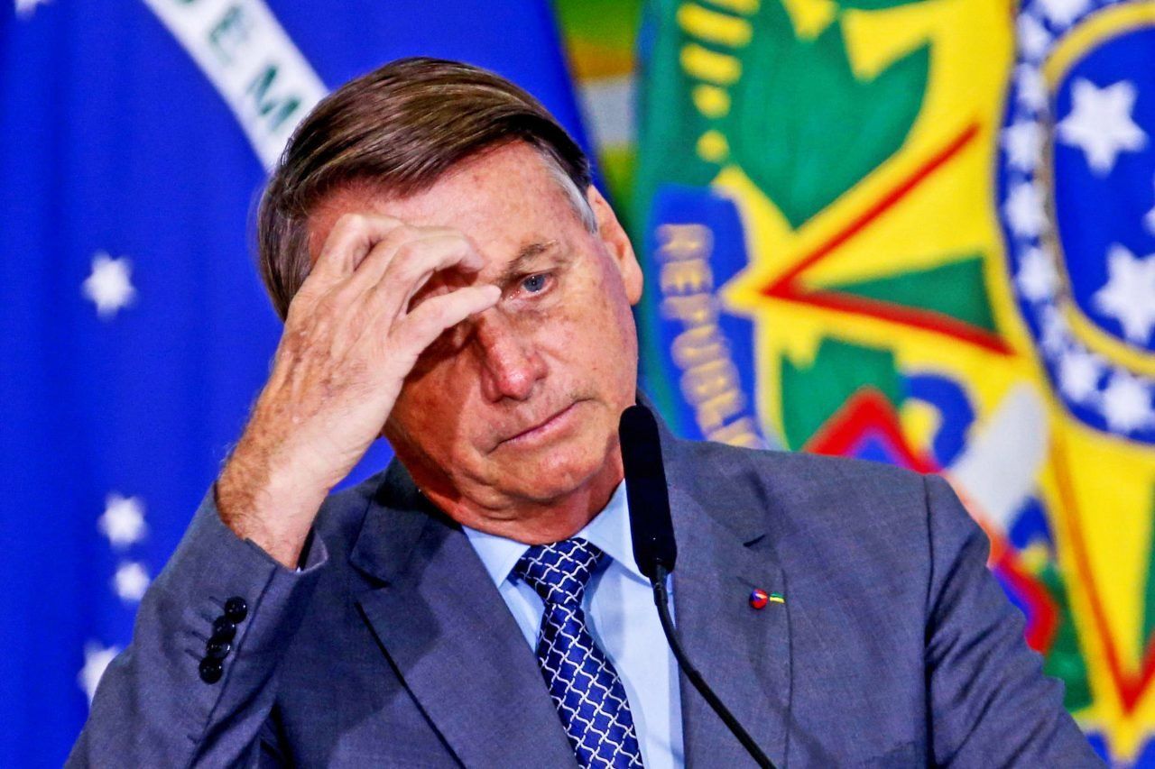 Sugieren a exministros de Bolsonaro hacer la devolución de regalos lujosos