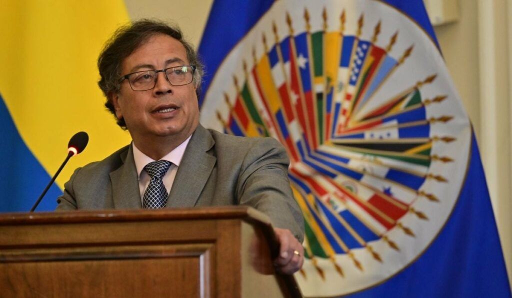 El Presidente de Colombia se reunió con el rey Felipe VI y su homólogo de España
