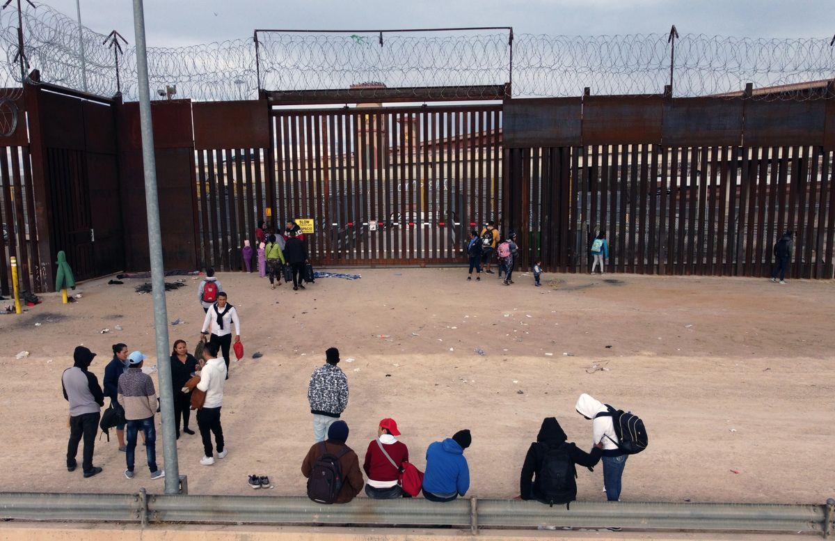 Migrantes en la frontera norte de México enfrentan incertidumbre ante el fin del Título 42 de EE.UU