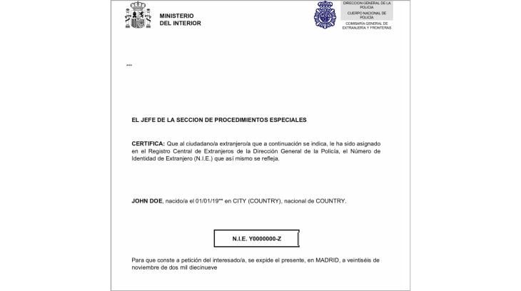 Abogada española aclara situación de cuentas bancarias de extranjeros con NIE vencido