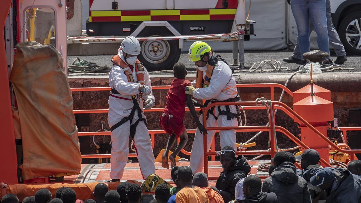El Gobierno de España incrementa en 319 millones de euros el presupuesto para la atención a migrantes en 2025